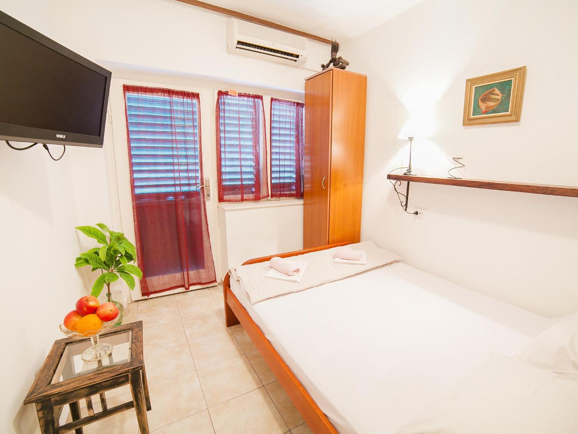 Guest House Amfora Budva Exterior photo